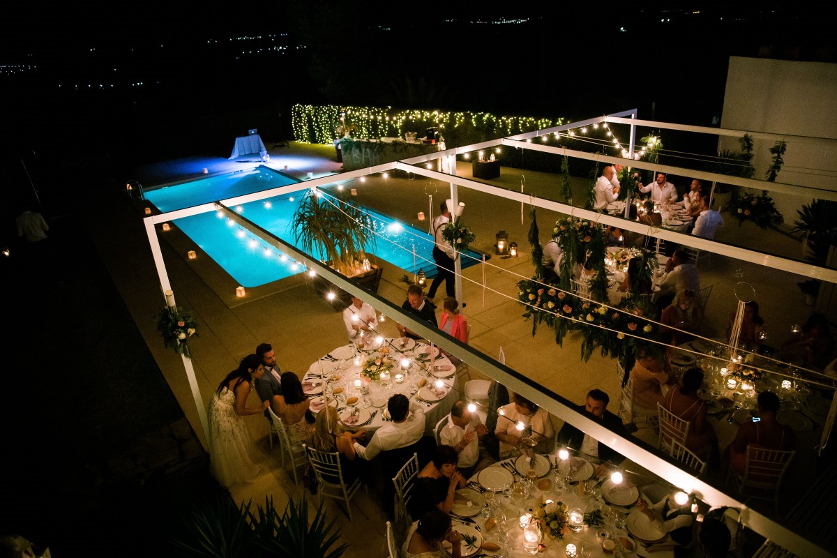 Bild: 2018-12/1545122968_wedding-night.jpg